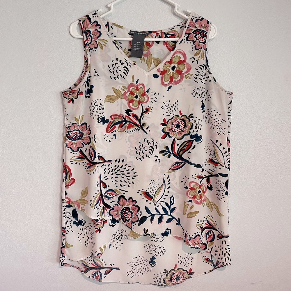 Chelsea & Theodore Women’s M Sleeveless Layered Floral Top